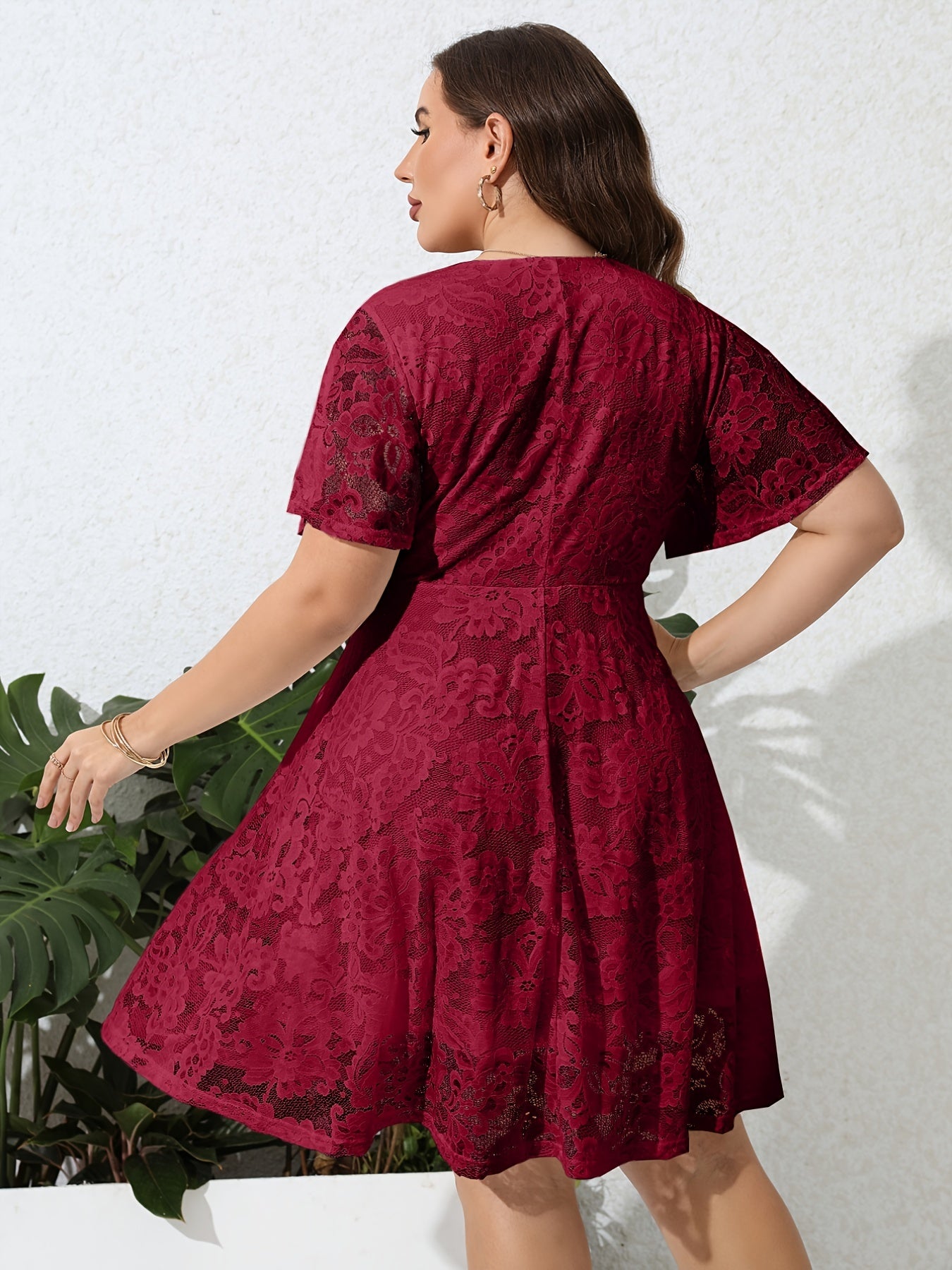 Plus Size Lace V Neck Ruffle Hem Midi Dress
